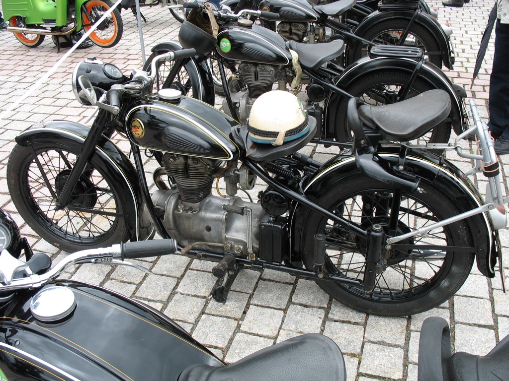 Suhl: 65 Jahre Awo 60 Jahre SR1 40 Jahre S50