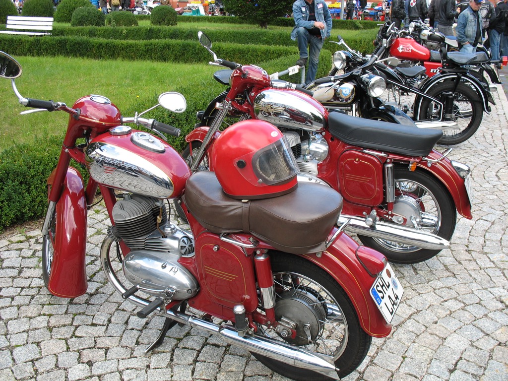 Oldtimer-Teilemarkt Suhl 2015