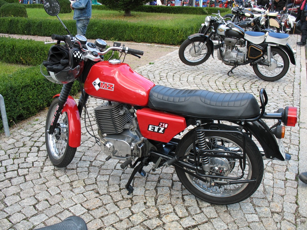 Oldtimer-Teilemarkt Suhl 2015