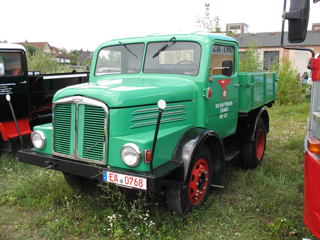 Oldtimer-Teilemarkt Suhl 2015