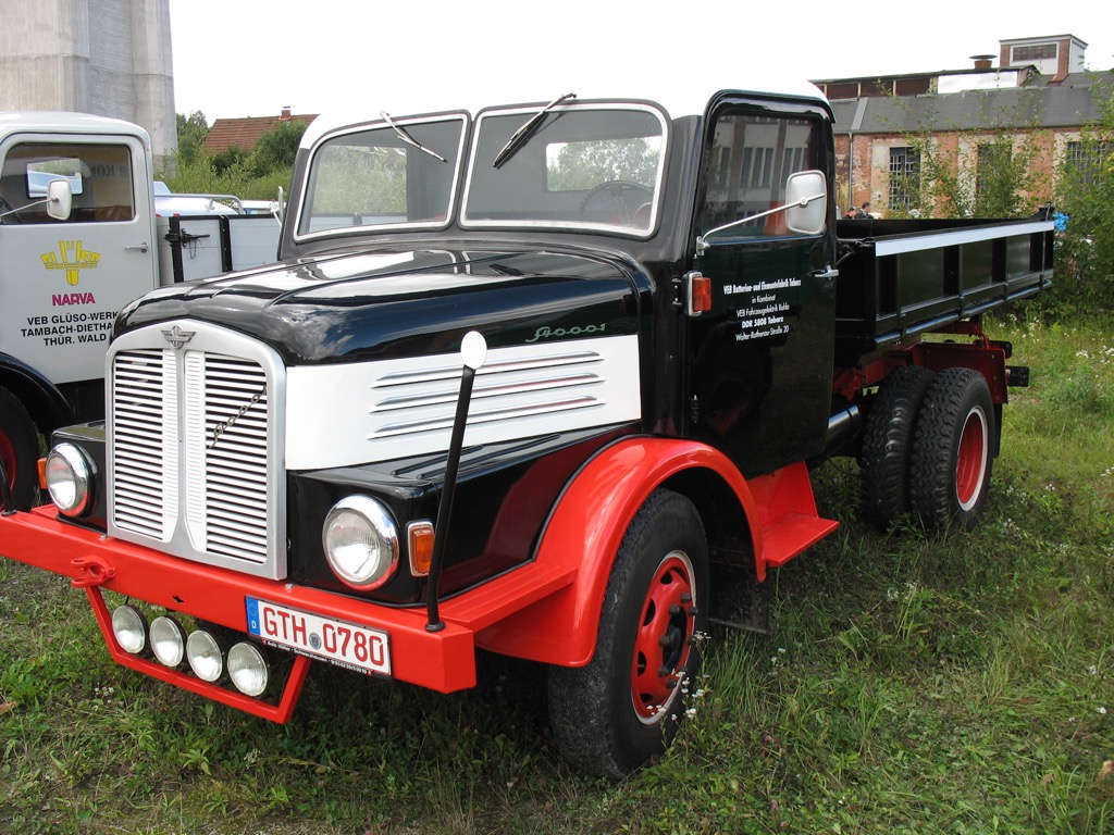 Oldtimer-Teilemarkt Suhl 2015