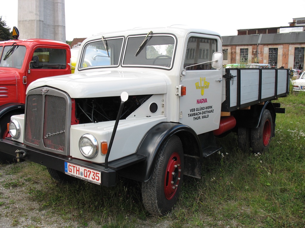 Oldtimer-Teilemarkt Suhl 2015