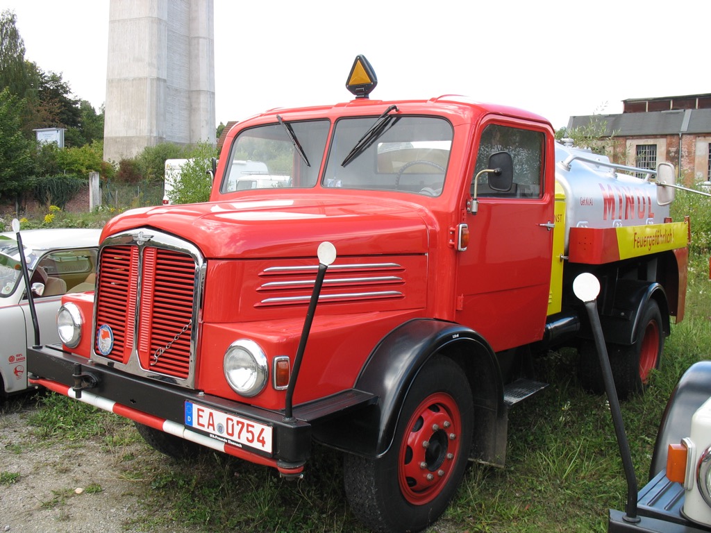 Oldtimer-Teilemarkt Suhl 2015