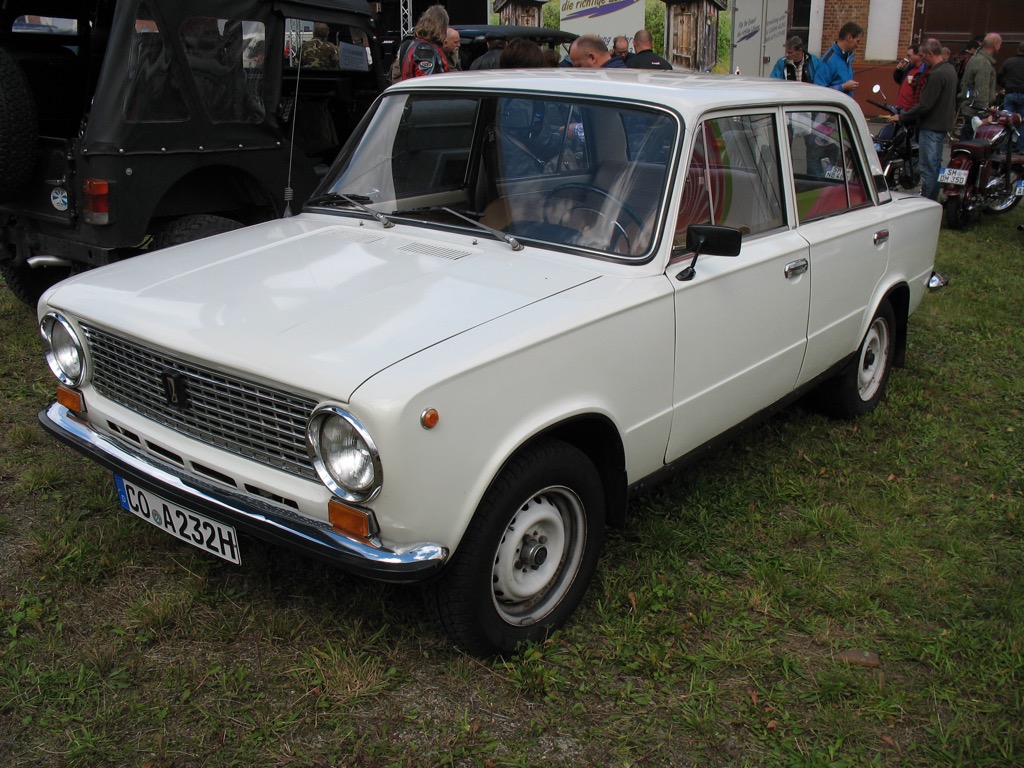 Oldtimer-Teilemarkt Suhl 2015