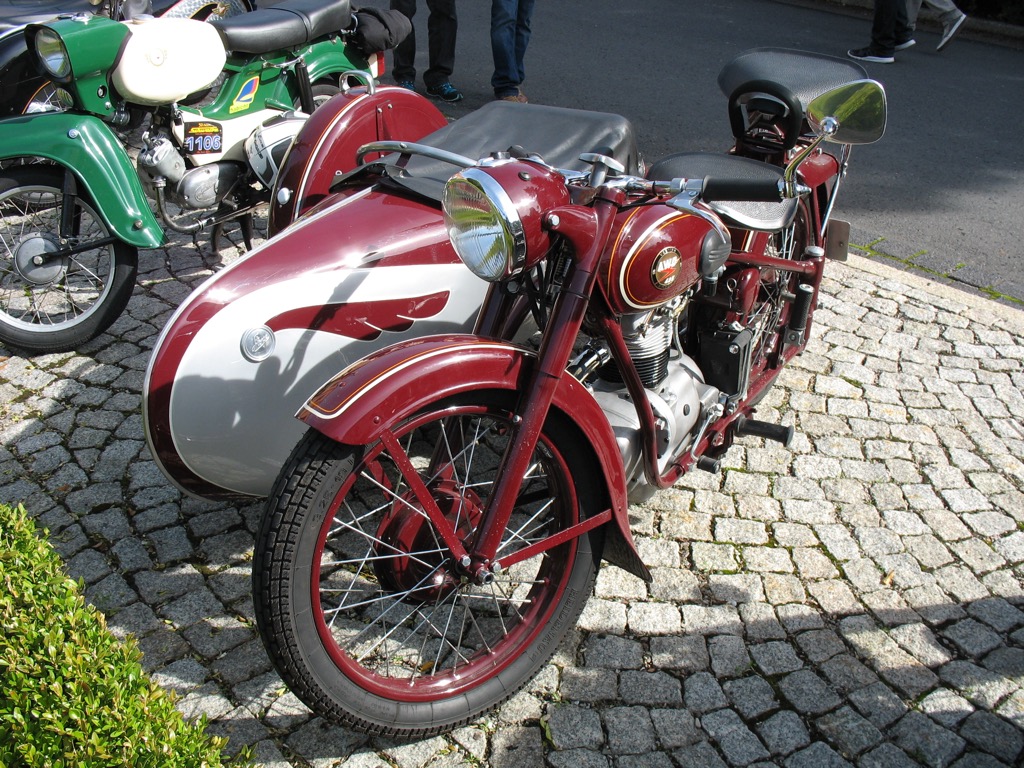 Oldtimer-Teilemarkt Suhl 2014